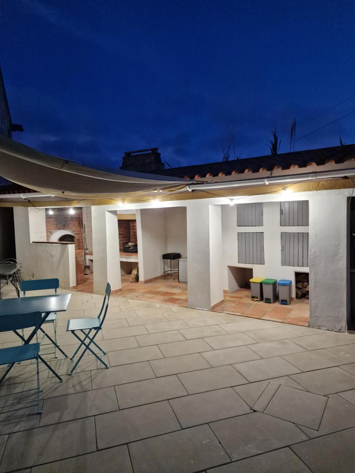 Casa Nikana Turcifal Exterior photo